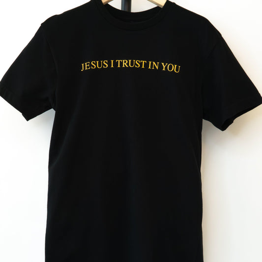 Divine Mercy Monstrance - JESUS I TRUST IN YOU! - Short-Sleeved Unisex T-Shirt - rescue story